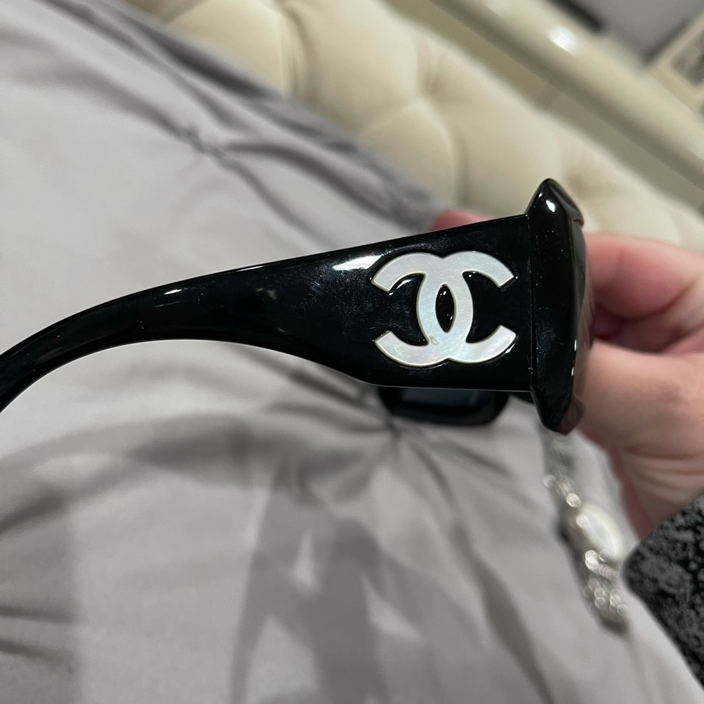 Perfect condition Chanel sunglasses s